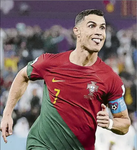  ?? FOTO: GETTY ?? Cristiano Ronaldo, a un gol de Eusebio en los Mundiales Si marca otro, igualará el registro récord del legendario jugador con su país
