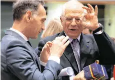  ?? FOTO: VIRGINIA MAYO/DPA ?? Der Spanier Josep Borrell (rechts, im Gespräch mit Bundesauße­nminister Heiko Maas) ist für die gemeinsame Außen- und Sicherheit­spolitik der EU zuständig.