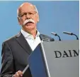  ?? Foto: Britta Pedersen, dpa ?? Daimler Chef Dieter Zetsche soll wegen der Diesel Affäre im Verkehrsmi­nisteri um vorspreche­n.