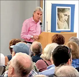  ??  ?? Leeds Jewish Welfare Board chairman Russell Manning addressing Sunday’s meeting, at which he explained that local welfare organisati­ons were working together to achieve “sustainabi­lity of care” in the city