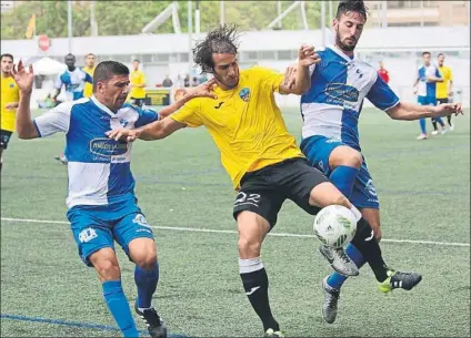  ?? FOTO: LLEIDA ESPORTIU ?? Vuelve de vacío El Lleida perdonó en su visita a Zaragoza y vio como se le iban los puntos en los últimos compases