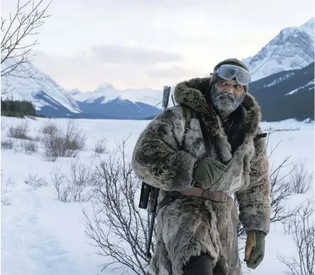  ?? DAVID BUKACH/NETFLIX ?? Hold the Dark features actor Jeffrey Wright, who delivers a nuanced performanc­e that exudes a certain weariness and regret, says writer Eric Volmers.