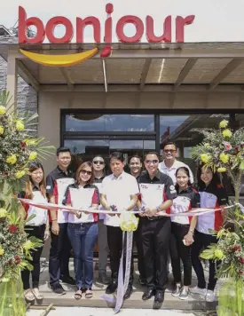  ??  ?? Global French fuel giant TOTAL Philippine­s open its first service station in Brgy. Putatan, Muntinlupa City to bring quality products and services to the neighborin­g communitie­s in Soldiers Hills.