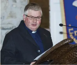  ??  ?? Reverend Isaac Hanna at Yeats 79th Anniversar­y in Drumcliffe Church.