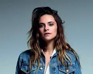  ??  ?? Volti A sinistra Francesca Michielin, che annuncia il nuovo singolo A destra, Massimo Recalcati: lo psicanalis­ta è stato premiato con il «12 Apostoli»