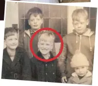  ?? Picture: REX FEATURES ?? United: Julian (circled) with all four siblings in 1962 and, top, in A Room With A View