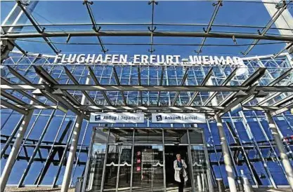  ?? Archiv-Foto: Martin Schutt, dpa ?? Das beliebtest­e Ziel, das vom Flughafen Erfurt angeflogen wird, ist ,Antalya in der Türkei.