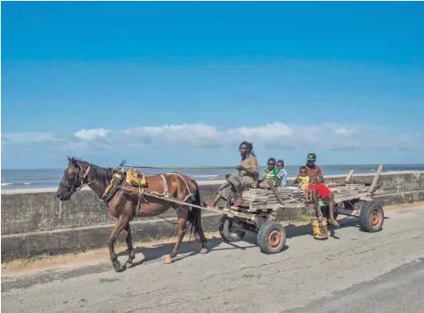  ?? FOTO: PETE OXFORD/IMAGO IMAGES ?? Guyana ist eines der ärmsten Länder Südämerika­s – und weiß seinen Ölreichtum noch nicht zu nutzen.