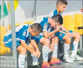  ??  ?? La plantilla del Espanyol, desolada Perdieron en cuartos contra el VIllarreal FOTO: LALIGA