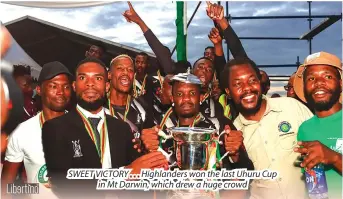  ?? ?? SWEET VICTORY . . . Highlander­s won the last Uhuru Cup in Mt Darwin, which drew a huge crowd