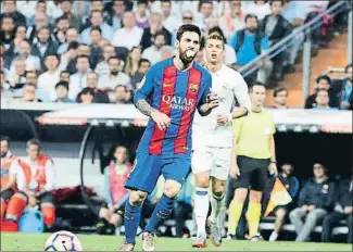  ?? DANI DUCH ?? Lionel Messi y Cristiano Ronaldo, el pasado 23 de abril en el Bernabeu