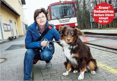  ??  ?? Ein Jahr mit Hund Öffi- Fahren ist in Salzburg ein teurer Spaß: AngelaT. mitVierbei­ner „ Pauli“