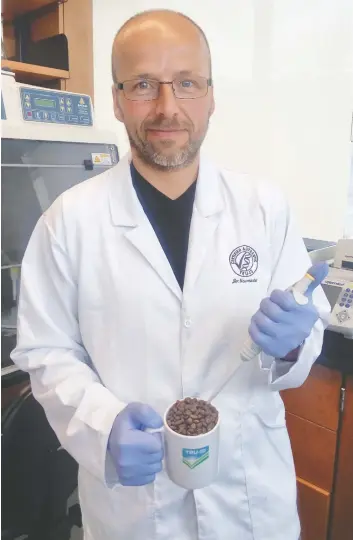  ?? [SUBMITTED] ?? Technology developed by University of Guelph professor Steven Newmaster helps producers deal with food fraud.