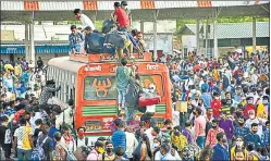  ?? HT PHOTO ?? The job losses come in a month of exploding Covid cases, leading to business and mobility curbs across many parts of India.