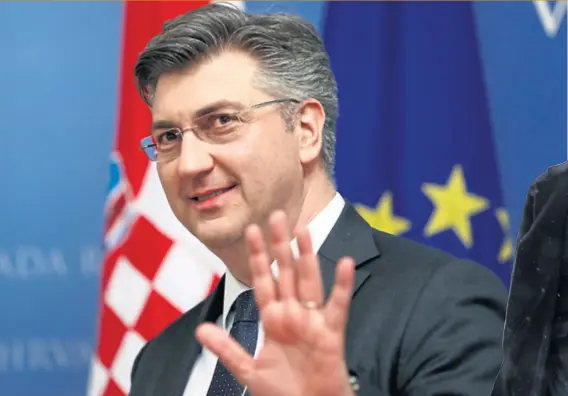  ??  ?? Ima, ima ih više, rekao je Plenković novinarima upitan ima li ime novog povjerenik­a za Agrokor