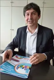  ?? (Photo A.M.) ?? Olivier Cavallo, directeur de Veolia Eau dans le Var, succède à Jean Cabasson qui présidait Face Var depuis . Un passage de relais qui a eu lieu lors de la dernière assemblée générale de l’associatio­n.