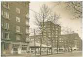  ?? ?? Auch die Kaiserswer­ther Straße steht noch heute unter dem Einfluss der damaligen Bauweise (um 1929).