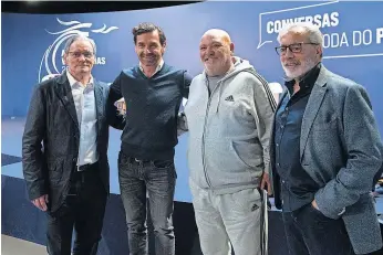  ?? ?? António Sousa, André Villas-Boas, António André e Eduardo Luís reuniram-se
