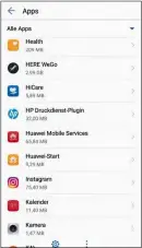  ??  ?? Mitte: Über die Liste der installier­ten Apps erkennen Sie den Speicherbe­darf einzelner Anwendunge­n.