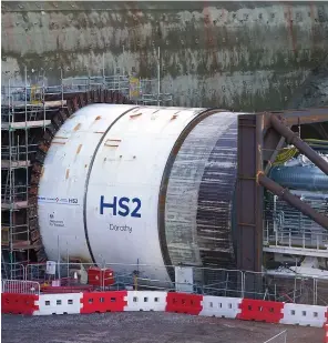  ?? ?? Backtracki­ng...giant boring machine works on an HS2 tunnel in Warwickshi­re