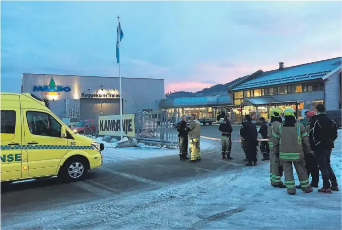  ?? FOTO: KJELL AULIE ?? Detaljer rundt drapet på Frode Mellemsete­r Sanni (42) kommer nå fram i Aust-Telemark tingrett. Det er satt av tre dager til rettssaken der en 23 år gammel mann fra Notodden står tiltalt. Den tiltalte risikerer inntil 18 års forvarings­straff. Bildet er...