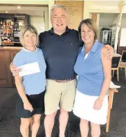  ??  ?? Ginny and John Mulligan finished in Third Place, pictured with Lady Vice Captain, Jenny Piecha (right).