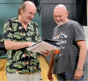  ?? JAMES BAKER/STUFF ?? Pukekohe directors and actors Bob Lack (left) and Mike Morrow ahead of the production One Man, Two Guvnors