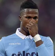  ??  ?? Nella bufera L’attaccante laziale Keita, 22 anni