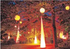  ?? FOTO: UFUK ARSLAN ?? Das Sommernach­tsfest taucht Schwäbisch Hall und den Stadtpark Ackeranlag­en in ein Lichtermee­r.