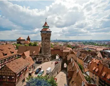  ?? Foto: dpa ?? Nürnberg: ein Blick auf die Burg und die Altstadt.
