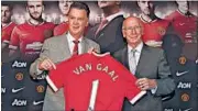  ??  ?? Manchester United’s new manager Louis van Gaal (left) and former player Bobby Charlton at Old Trafford on Thursday.