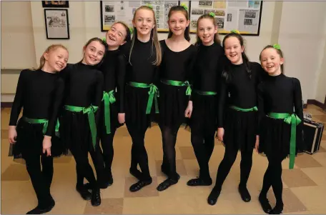  ?? Photos by Declan Malone ?? Lios Póil dancers Órla Ní Ghrifín, Aisling Ní Bhriain, Hannah Ní Dhubháin, Máiréad Ní Dhufaigh, Ella Ní Ainiféin, Ella Ní Dheargáin, Eimear Ní Chonchúir and Sadbh Madeley at the Scór na bPáistí club competitio­ns in Lios Póil on Sunday. BELOW (top to bottom): Tommy Ó Deargáin, Oisín Madeley and Diarmuid Ó Dufaigh. Máiread Ní Dhufaigh and Kieran Ó Catháin with medals they won at the Scór na bPáistí club competitio­ns.