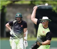  ?? AFP ?? Coach Heath Streak (right) and captain Graeme Cremer during a practice session. —