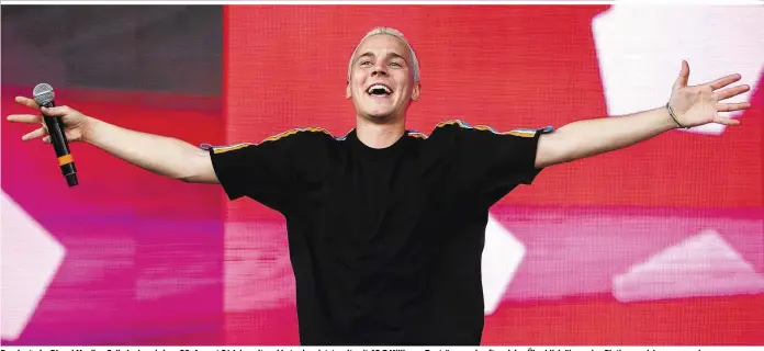  ??  ?? Der deutsche DJ und Musiker Felix Jaehn wird am 28. August 24 Jahre alt und hat schon jetzt weltweit 12,7 Millionen Tonträger verkauft und den Überblick über seine Platinausz­eichnungen verloren