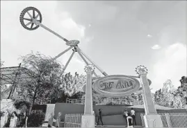  ?? Six Flags Magic Mountain ?? A GIANT swinging disc ride called CraZanity is planned to open in spring 2018 at Six Flags Magic Mountain. It will hold 40 riders and reach speeds of 75 mph.