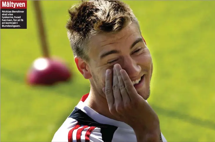  ??  ?? Nicklas Bendtner skal vise tyskerne, hvad han kan, for at få en kontrakt i Bundesliga­en.