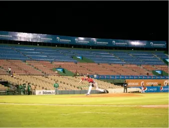  ?? ARCHIVO/MARTÍN CASTRO ?? El gran público estuvo ausente en la mayoría de juegos de la serie regular del pasado torneo.