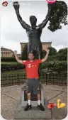  ??  ?? @frankriber­y7 Ribery ha postato la sua immagine sotto la statua di Rocky Balboa, protagonis­ta della saga cinematogr­afica