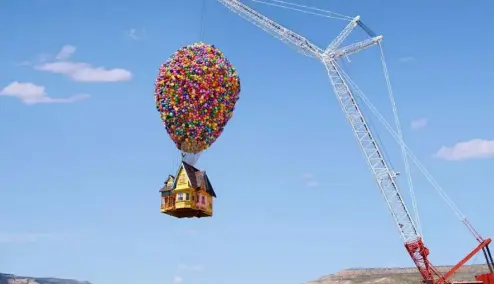  ?? ?? Have you ever dreamed of staying at the house from 'Up'? Now is your chance