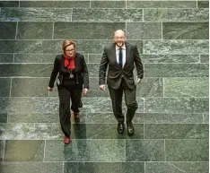  ?? Foto: M. Kappeler, dpa ?? Hat der Mann wirklich gut lachen? Bei den Gesprächen mit der Union vielleicht nicht. Aber Martin Schulz feierte gestern seinen 62. Geburtstag.