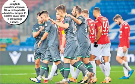  ??  ?? Jesienią Wisła prowadziła w Krakowie 1:0, ale Lechia potrafiła odpowiedzi­eć i wygrała 3:1. Tu radość po golu Michała Nalepy (drugi z prawej).