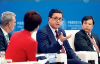  ??  ?? 2019 年第二届上海虹桥国际­经济论坛“数字化时代与电子商务­创新发展”分论坛