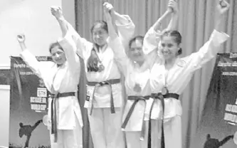  ?? Cortesía ?? Dieciséis medallas conquistar­on los potosinos en karate.