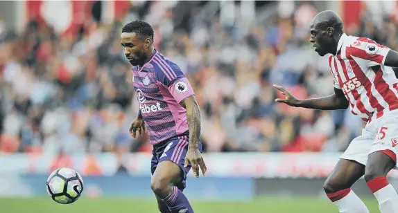  ??  ?? Jermain Defoe is hoping to have something to celebrate in Saturday’s match away to his former club West Ham