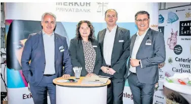  ?? ?? Zum zweiten Mal bei Düsseldorf In dabei waren (v.l.) Rene Braun mit Ehefrau Karin, Markus Boldt und Sylvio Jachtner von der Privatbank Merkur.