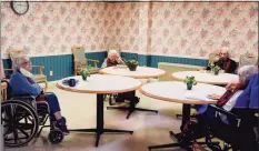  ?? Yehyun Kim / CTMirror.org ?? Residents at Beechwood, a nursing home in New London, have lunch together in a dining room while social distancing.