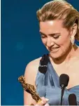  ?? Fotos: dpa ?? US Filmproduz­ent Harvey Weinstein, Kate Winslet bei Oscar Verleihung 2009: Auch in der deutschen Filmbranch­e herrschen üble Praktiken.