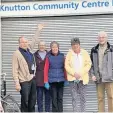  ??  ?? CAMPAIGN: Tony Eagles, Karen Davies, Nessie Parker, Janet Eagan and Harry Wilcox outside the centre.