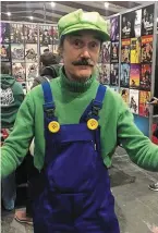  ?? | PHOTO : OUEST-FRANCE ?? Étudiantes à Rennes et fans de cosplay, Mélodie et Raphaëlle incarnent des personnage­s du jeu vidéo Genshin impact, à la convention Geek Days 2023 à Rennes. Luigi, le frère de Mario, est enseignant dans la vraie vie. Pour ce fan de pop culture, le cosplay est un bon moyen d’encourager les jeunes à s’exprimer et développer leur créativité.