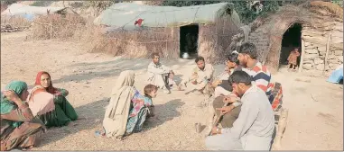  ?? Maqbool Shah ?? Haroon with his family in Samba. Illiterate himself, he says his son Muneer was the brightest of his children.